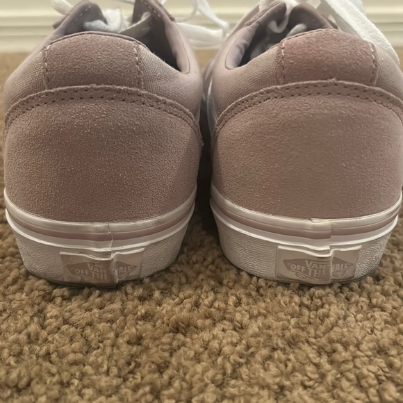 Vans Old Skool Shoes - Picture 8 of 10